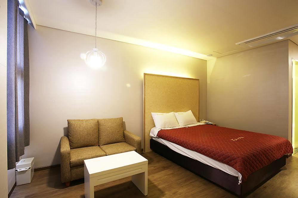 K City Hotel Seoul Exterior photo